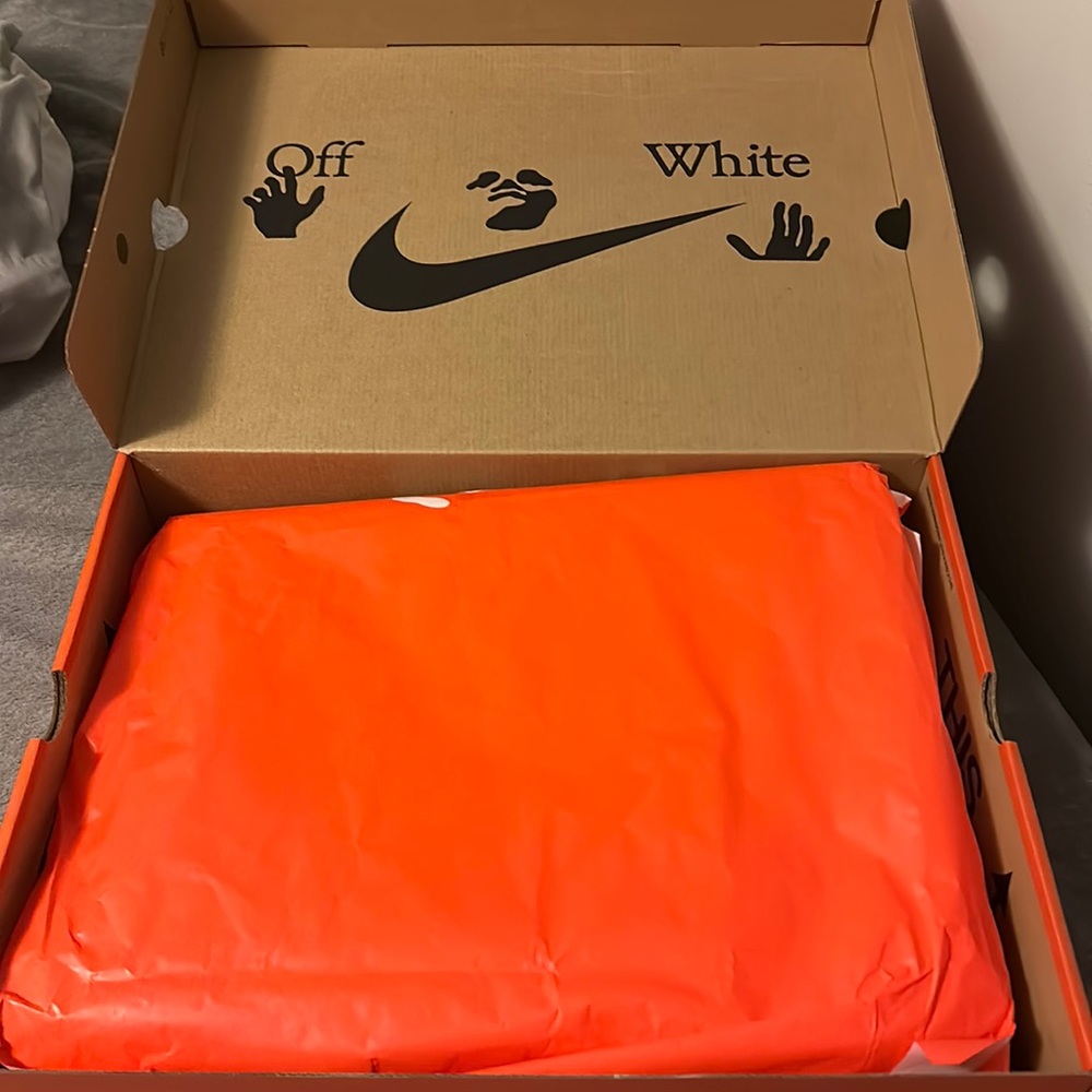 Nike off white terra forma